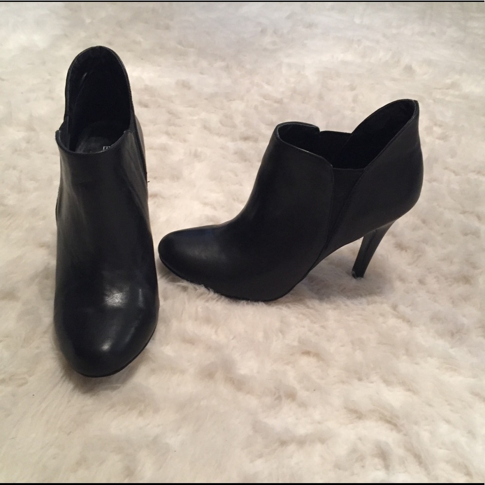 BCBGeneration booties